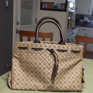 Dooney & Bourke Handbag